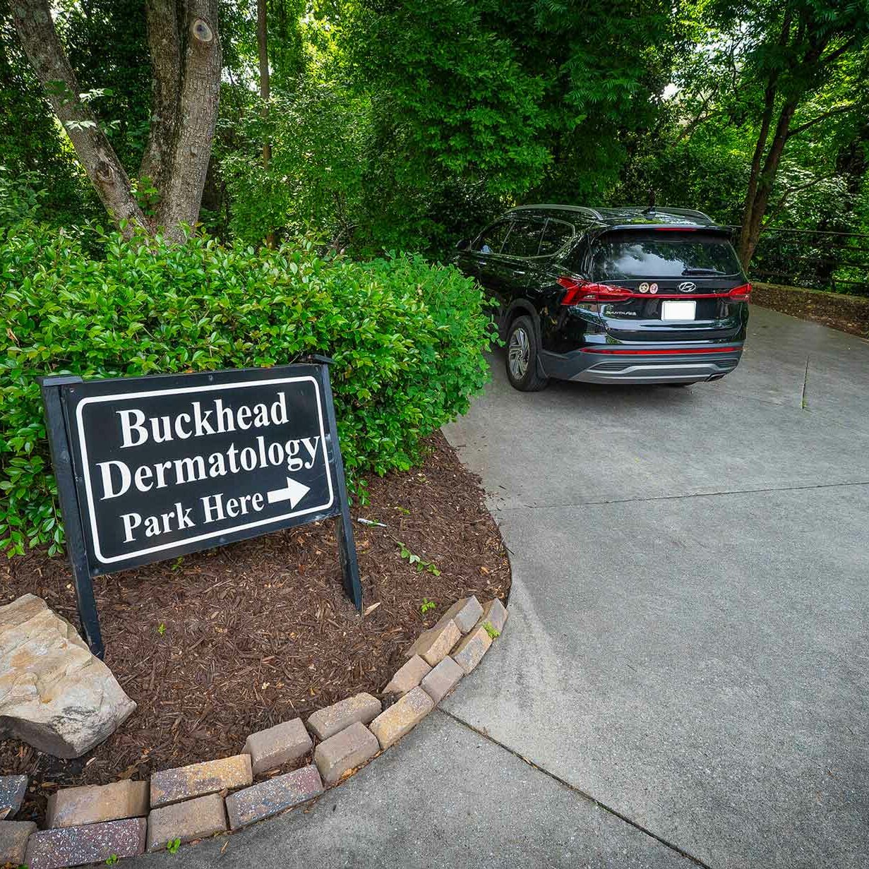 best-dermatologist-atlanta-patient-parking best-dermatologist-atlanta-patient-parking